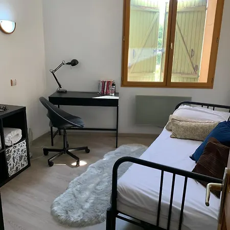Beautiful Spacious House & Courtyard Bbq Vakantiehuis *